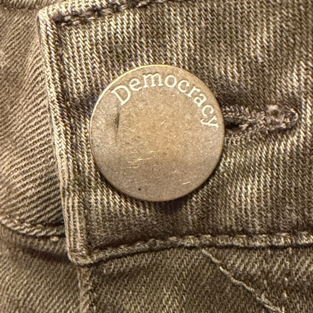 🫒🫒🫒BOGOHO🫒🫒🫒Democracy Olive Green Wide Leg Jeans-Size 4 - Picture 10 of 14